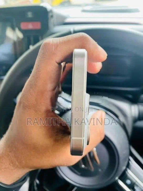 Apple iPhone 15 Pro (Used)
