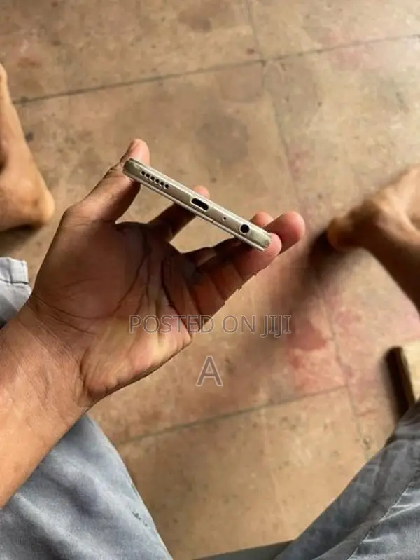 Oppo A57 (Used)