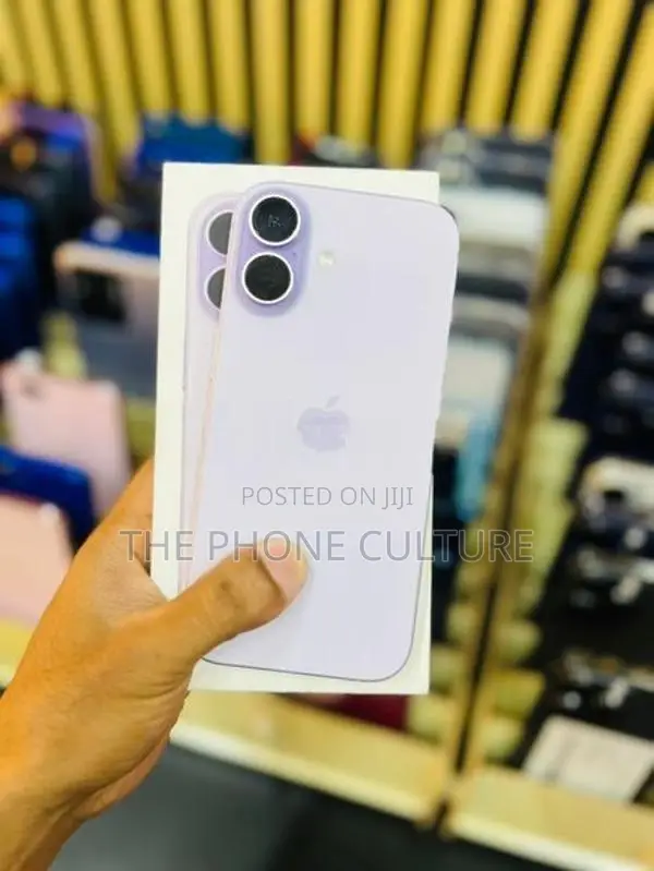 Apple iPhone 17 256GB (Used)