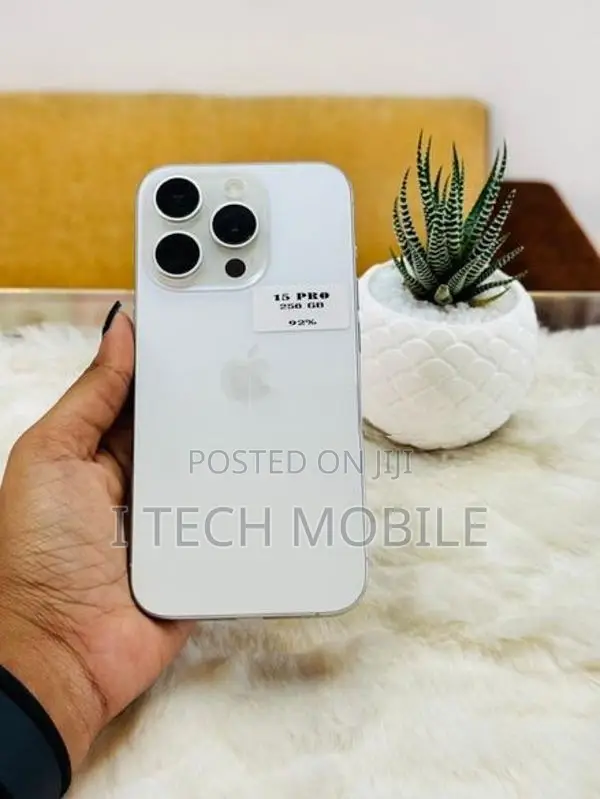 Apple iPhone 15 Pro 256GB (Used)