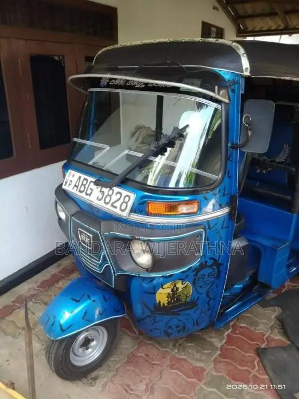 Bajaj RE 2013 Three Wheel (Used)