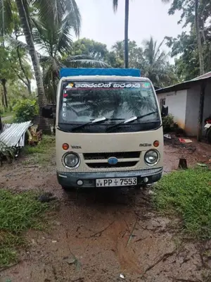 Tata Dimo Batta 2010 Lorry (Used)