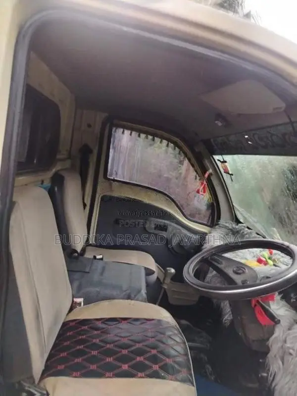 Tata Dimo Batta 2010 Lorry (Used)