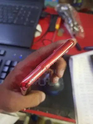 Samsung Galaxy S20FE 256GB (Used)