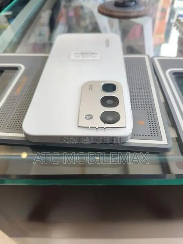 Realme (Used)