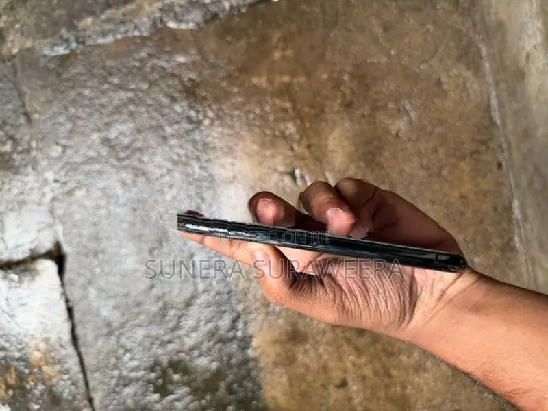 Apple iPhone X (Used)