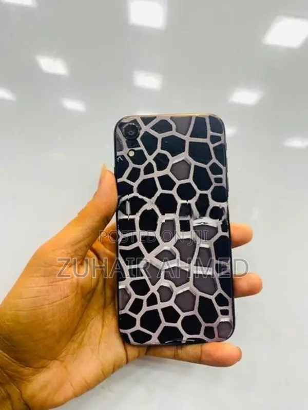 Apple iPhone XR (Used)