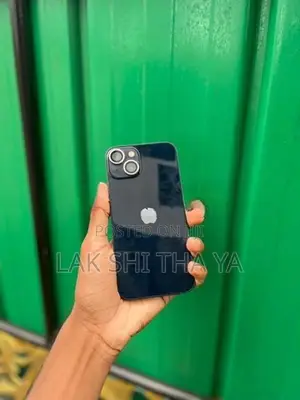 Apple iPhone 13 (Used)