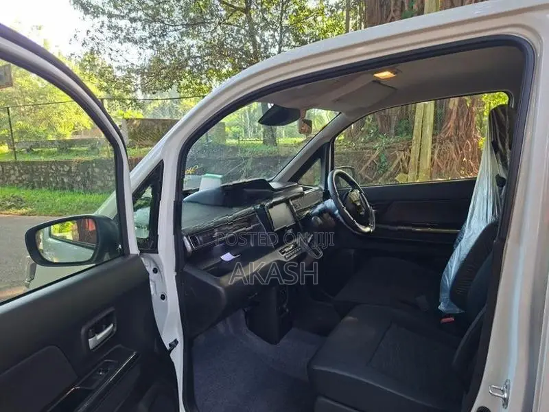 Suzuki Wagon R Custom ZX 2026
