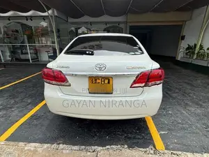 Toyota Premio 2018