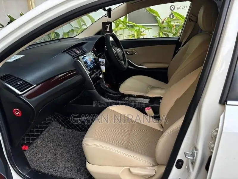 Toyota Premio 2018