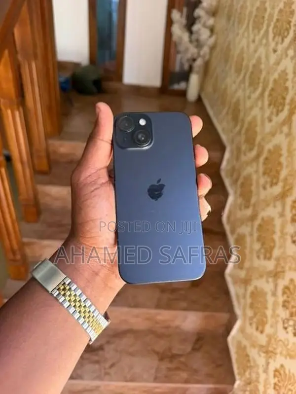 Apple iPhone 15 (Used)