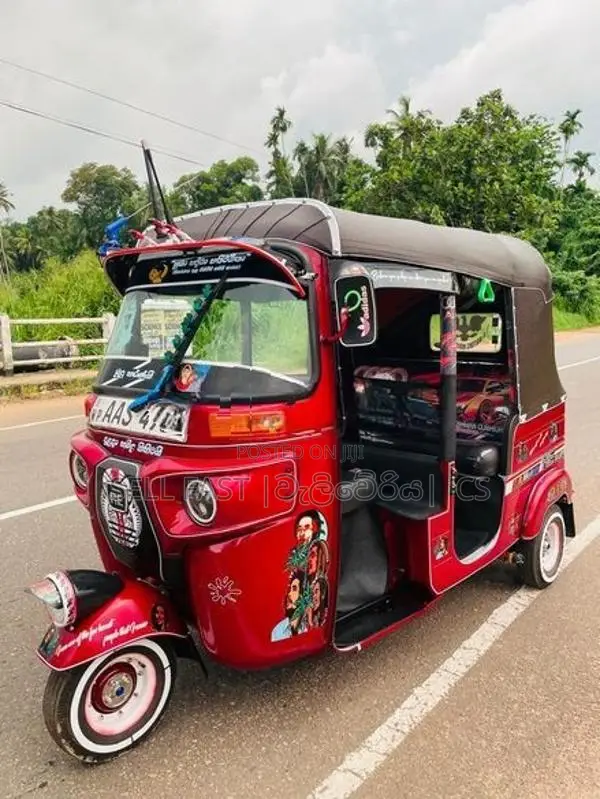 Bajaj RE 2014