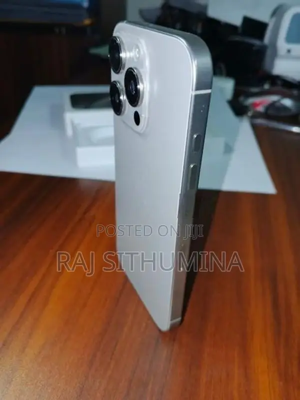 Apple iPhone 16 Pro 256GB (Used)