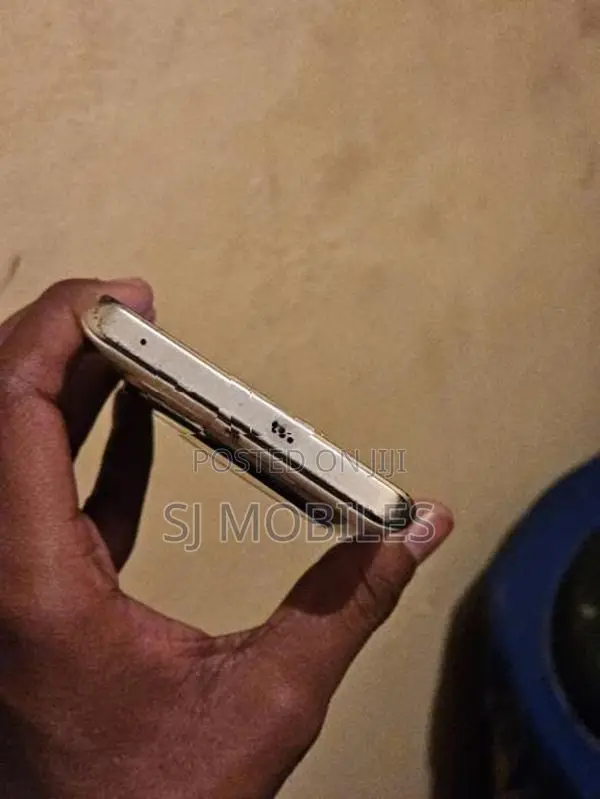 Realme 12 Pro Plus 5G (Used)
