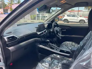 Daihatsu Rocky G Premium 2026