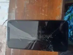 Apple iPhone XS (Used)