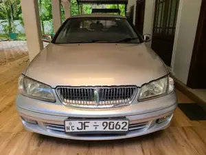 Nissan Sunny 2004