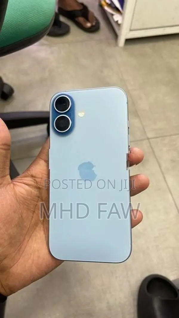Apple iPhone 17 256GB (Used)
