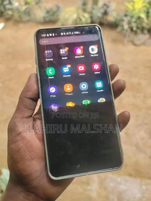 Samsung Galaxy S10 (Used)