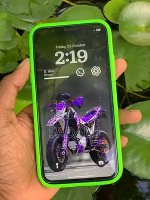 Apple iPhone XR (Used)