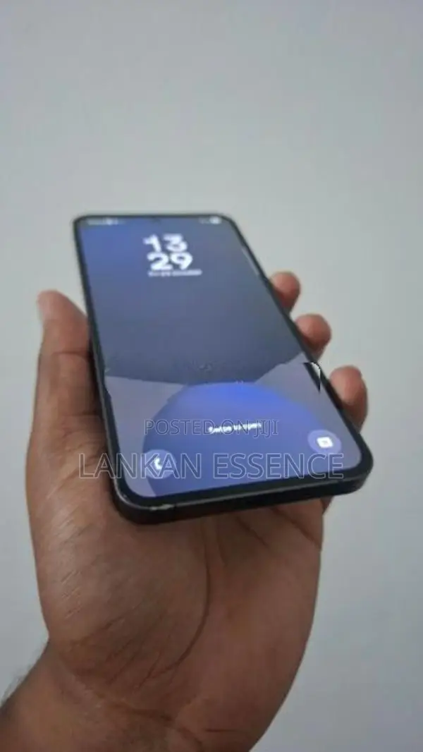 Samsung Galaxy S24 FE (Used)
