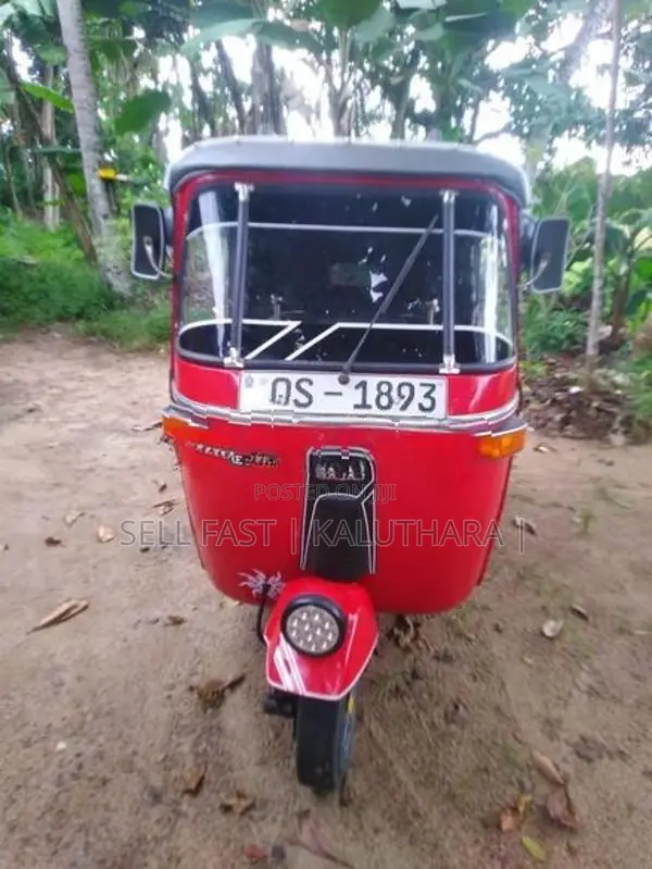 Bajaj RE 2009
