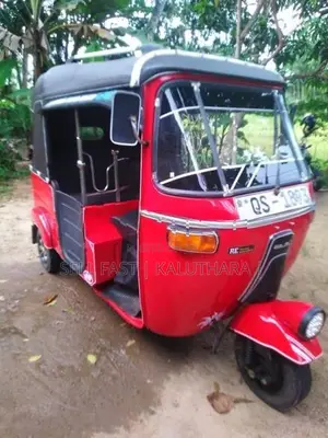 Bajaj RE 2009