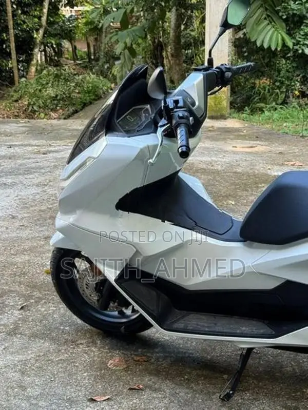 Honda PCX160 Japan 2026