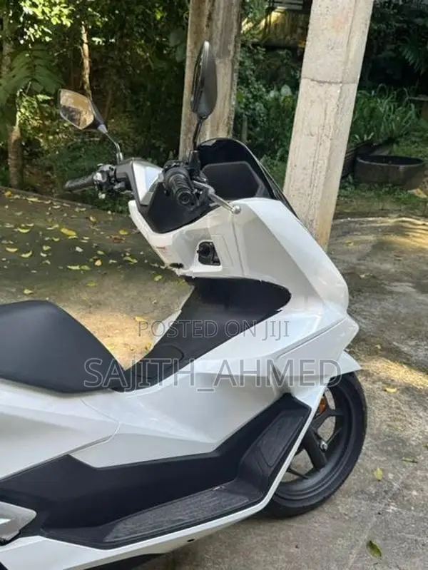 Honda PCX160 Japan 2026