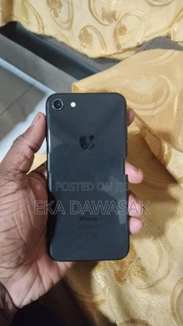 Apple iPhone 8 64GB (Used)