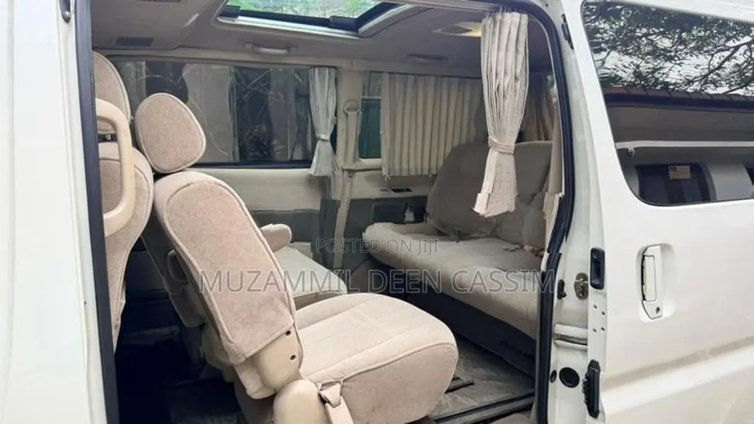 Toyota Hiace Automatic 2007