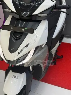 Hero XOOM 125R 2026