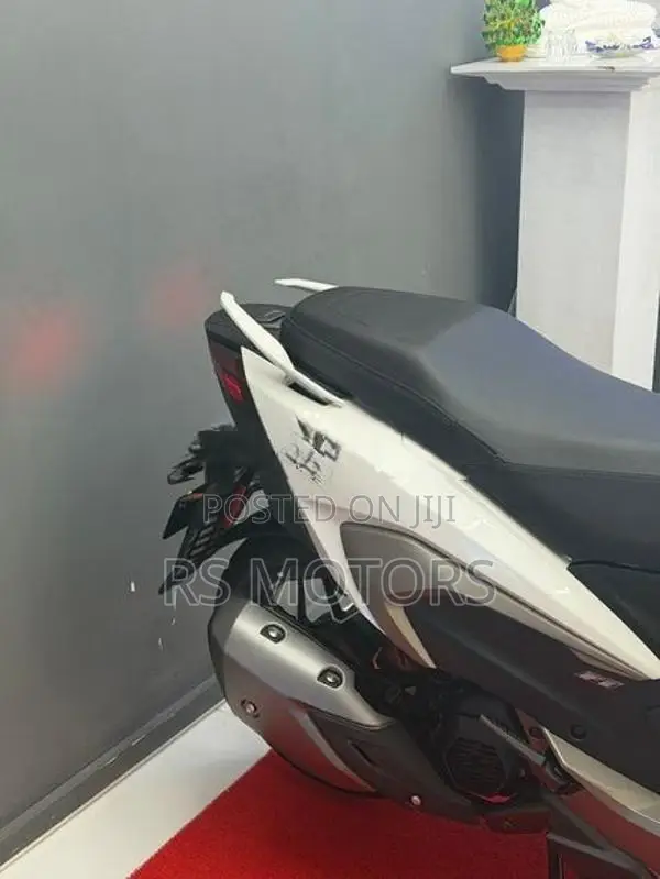 Hero XOOM 125R 2026