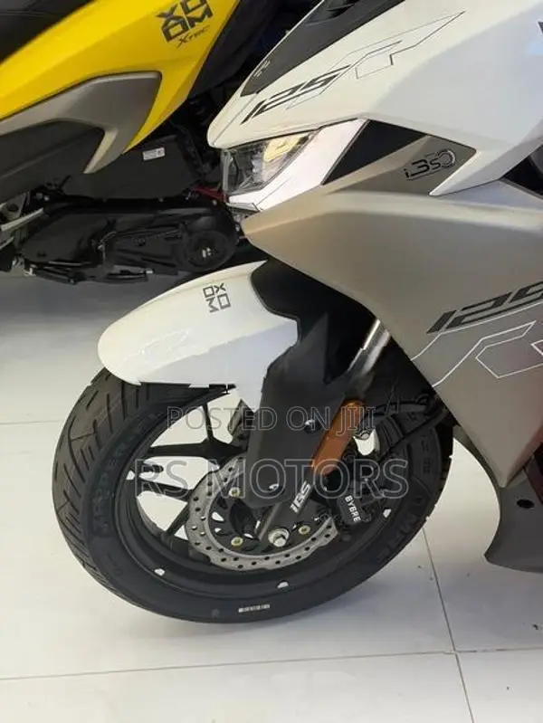 Hero XOOM 125R 2026