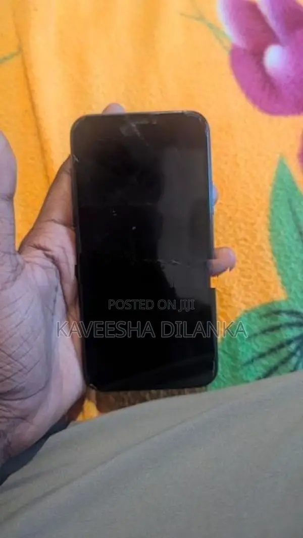 Apple iPhone 11 Pro (Used)