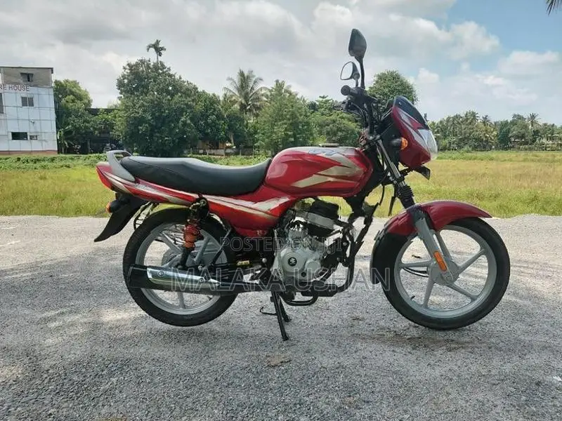 Bajaj CT100 2025