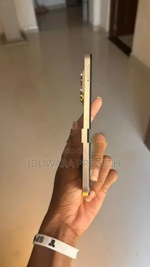 ZTE nubia V70 (Used)
