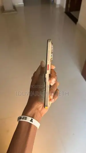 ZTE nubia V70 (Used)