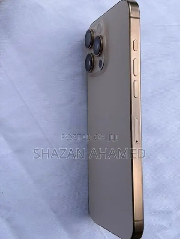 Apple iPhone 16 Pro Max (Used)