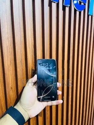 Apple iPhone 16 Pro (Used)