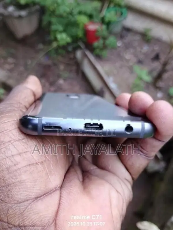 Samsung Galaxy S9 (Used)