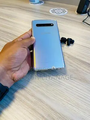 Samsung Galaxy S10 Plus (Used)