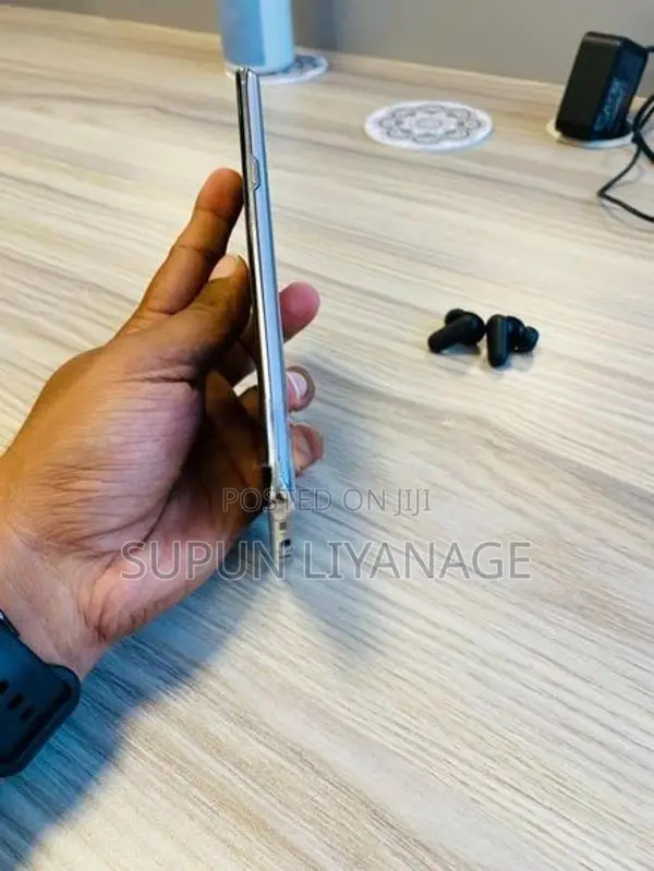 Samsung Galaxy S10 Plus (Used)