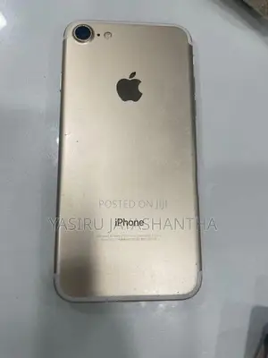 Apple iPhone 7 (Used)