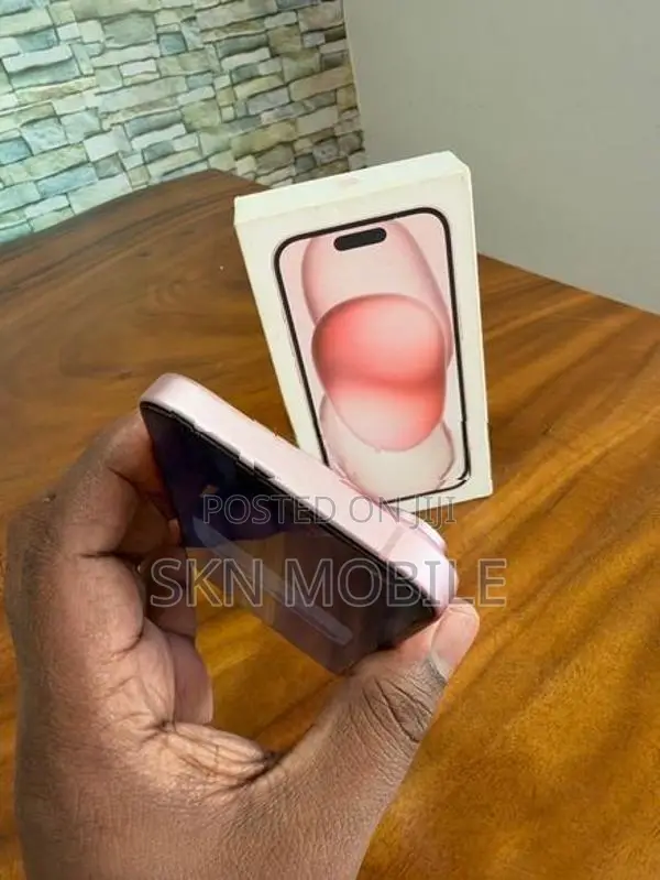 Apple iPhone 15 128GB (Used)