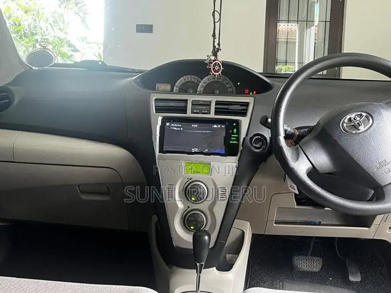 Toyota Belta 2007