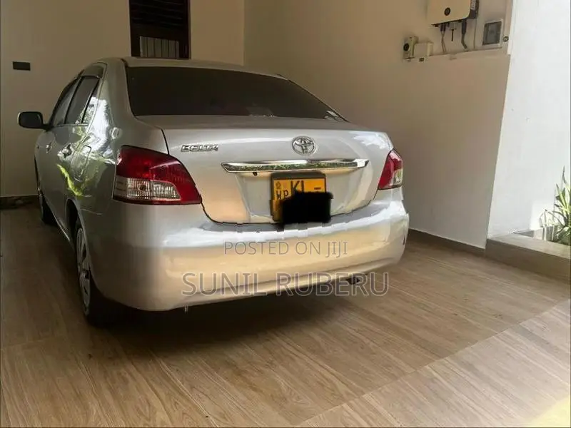 Toyota Belta 2007