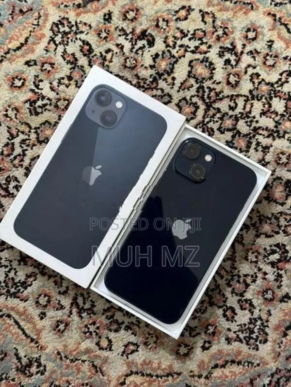 Apple iPhone 13 (Used)