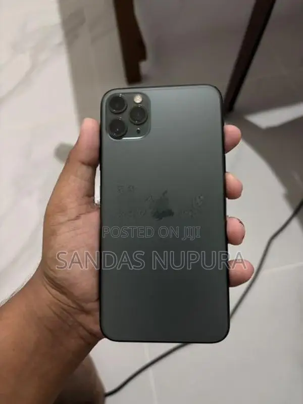 Apple iPhone 11 Pro Max (Used)